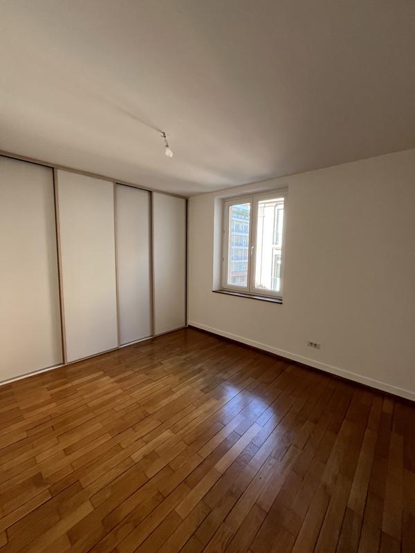 Appartement - 79 m² - 3 pièces