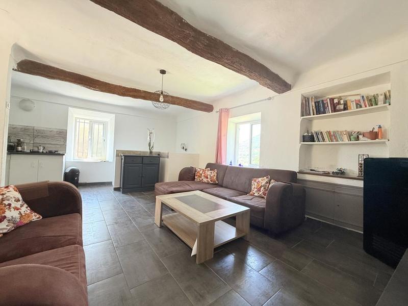 Maison - 75 m² - 5 pièces