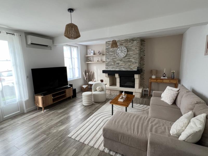 Maison - 90 m² - 5 pièces