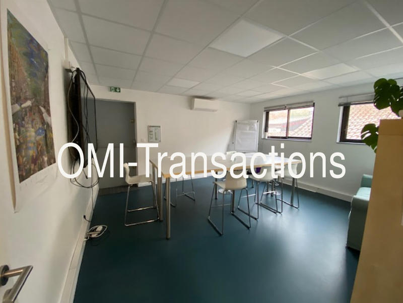 Local commercial - 207 m² - 8 pièces