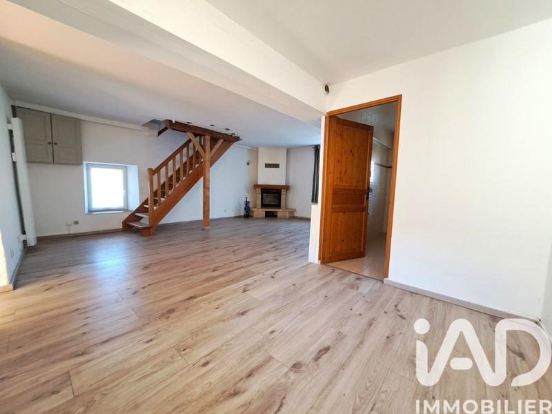 Maison - 98 m² - 5 pièces