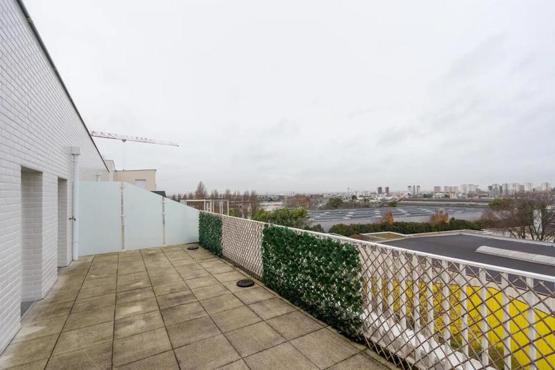 Appartement - 90 m² - 4 pièces