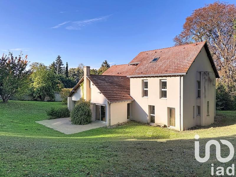 Maison - 360 m² - 13 pièces