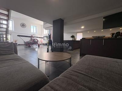 Maison - 271 m² - 8 pièces