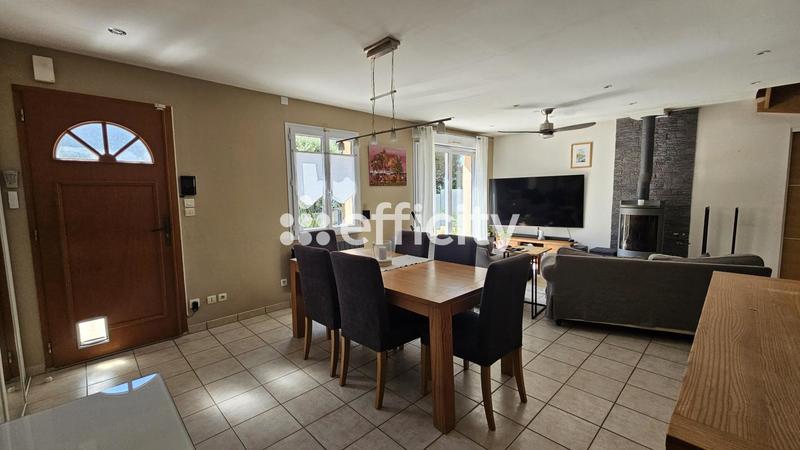 Maison - 145 m² - 8 pièces