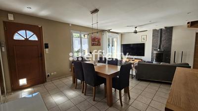 Maison - 145 m² - 8 pièces