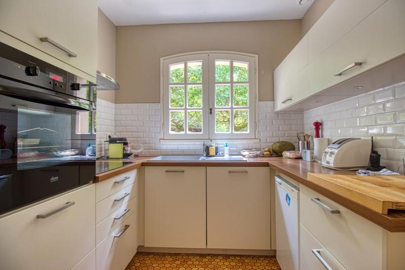 Maison - 180 m² - 7 pièces