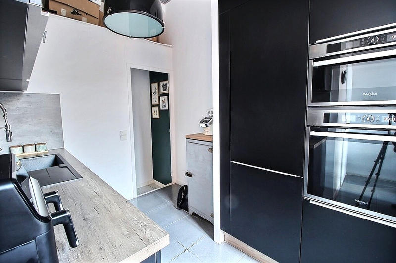 Local commercial - 90 m² - 1 pièce