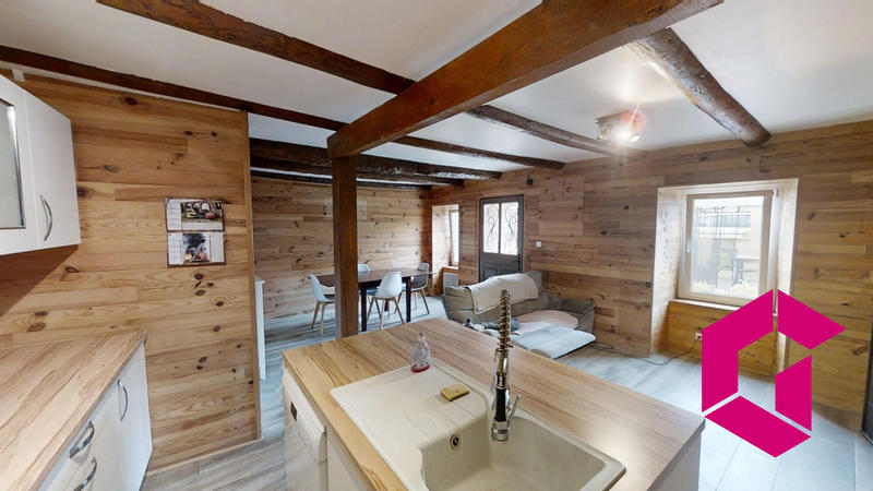 Maison ancienne - 97 m² - 4 pièces