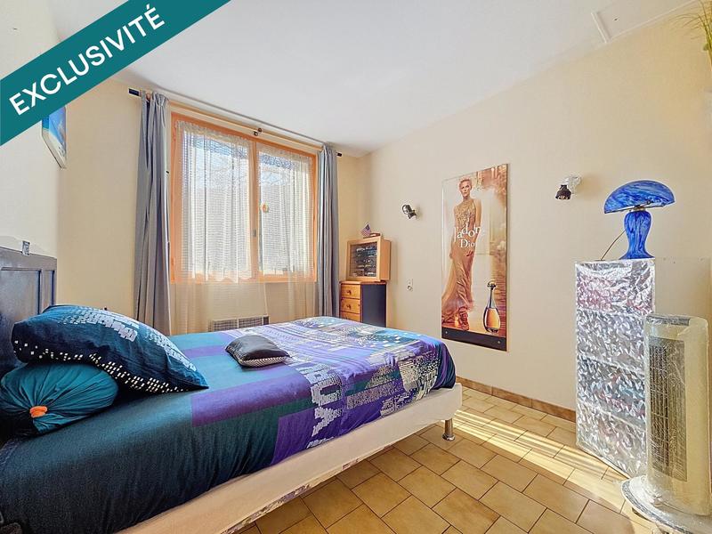 Maison - 177 m² - 9 pièces