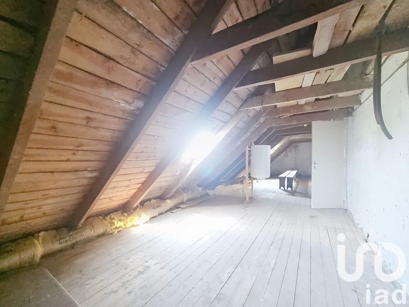 Maison - 243 m² - 10 pièces