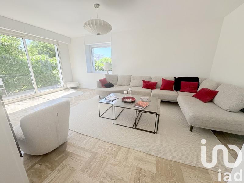 Maison - 195 m² - 8 pièces