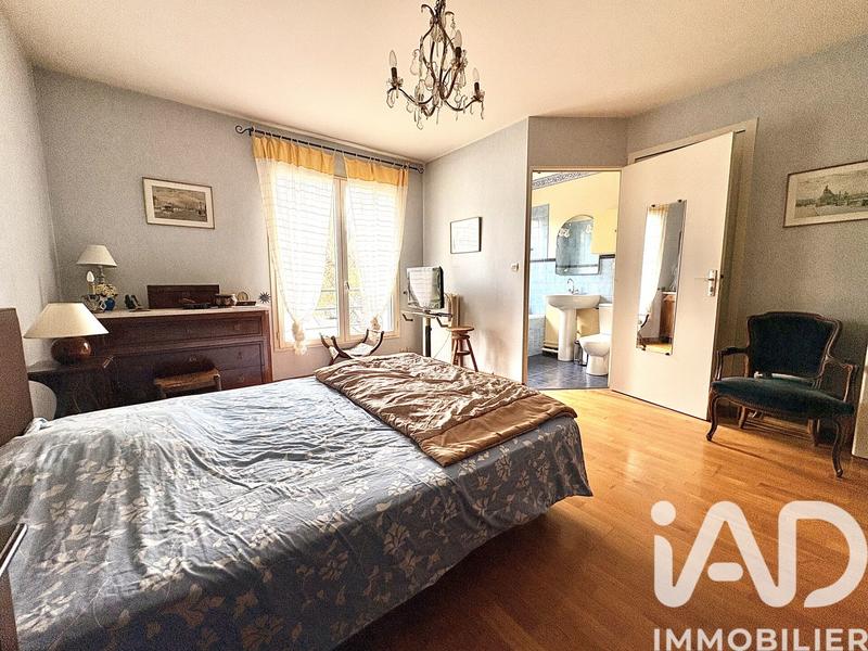 Appartement - 98 m² - 5 pièces