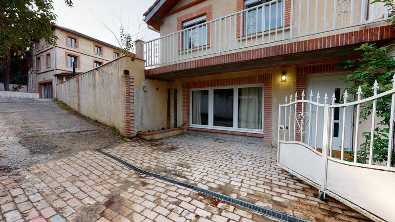 Appartement - 303 m²