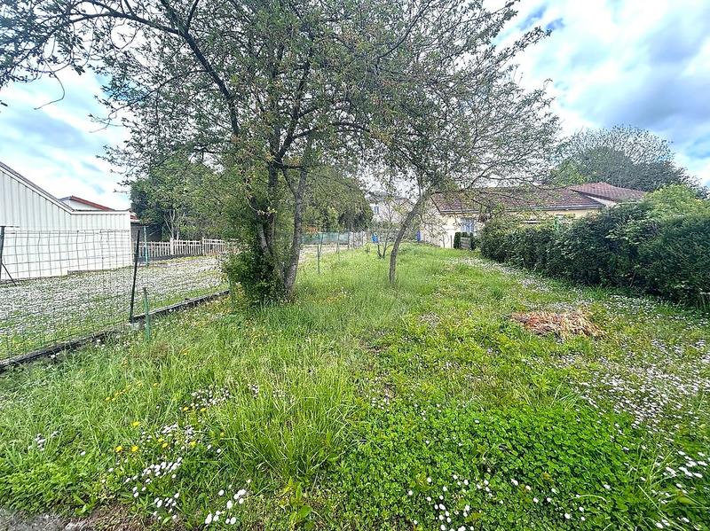 Immeuble - 82 m² - 3 pièces