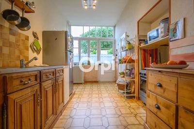 Maison - 269 m² - 6 pièces