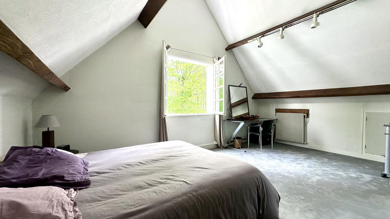 Maison - 228 m² - 12 pièces