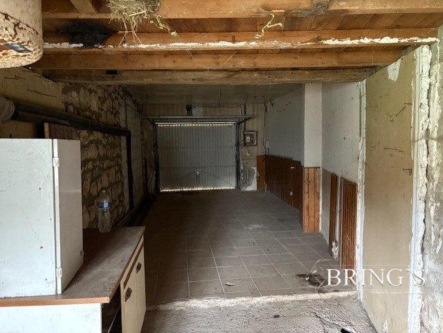 Maison - 240 m² - 9 pièces