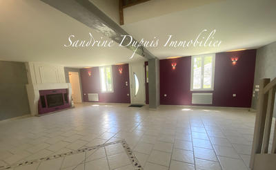 Maison - 220 m² - 7 pièces