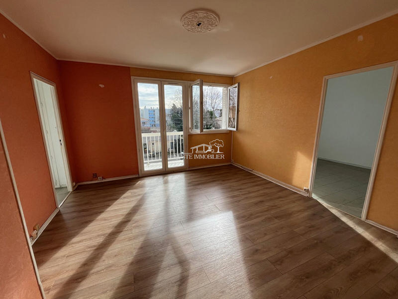 Appartement - 60 m² - 4 pièces