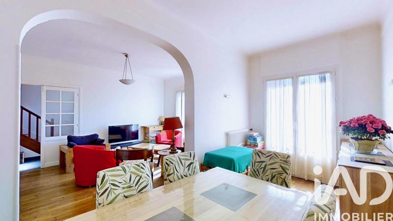 Maison - 176 m² - 7 pièces