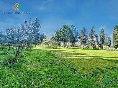 Terrain - 1 800 m²