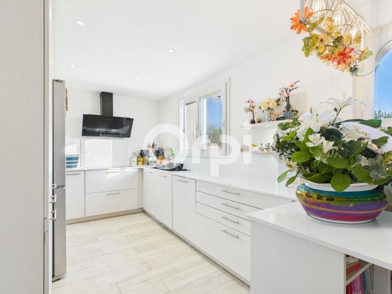 Maison - 94 m² - 4 pièces