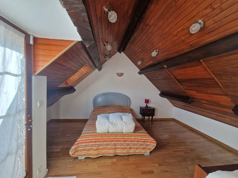 Maison - 190 m² - 10 pièces