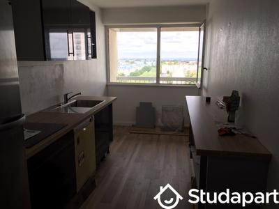 Chambre - 9 m² - 1 pièce