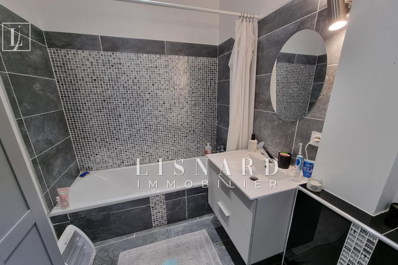 Villa - 120 m² - 6 pièces