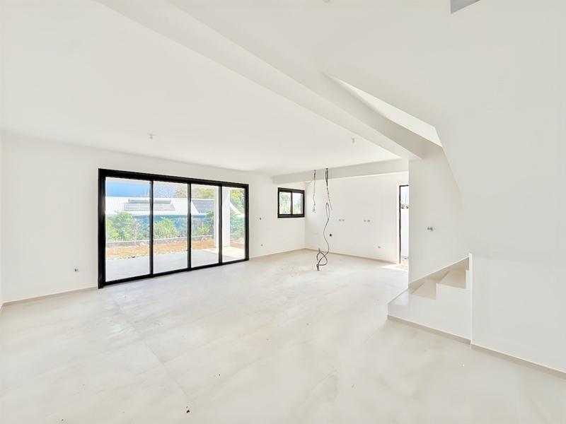 Maison - 91 m² - 4 pièces