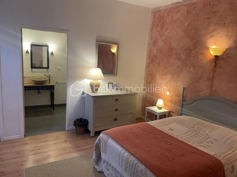 Demeure - 175 m² - 5 pièces