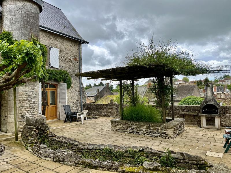 Maison - 209 m² - 9 pièces