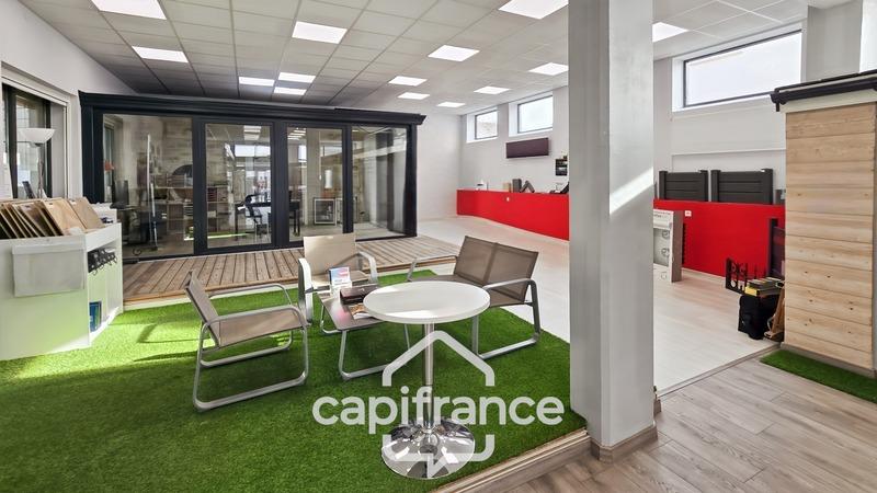 Local commercial - 372 m² - 9 pièces