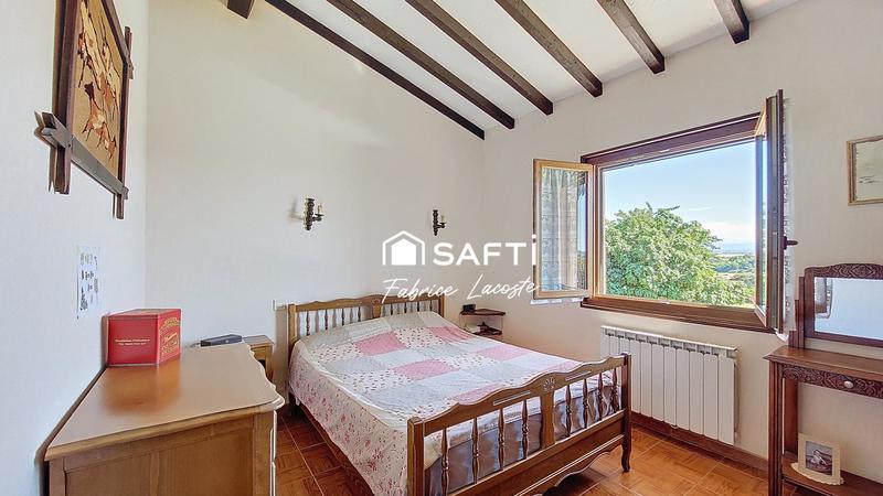 Maison - 95 m² - 3 pièces