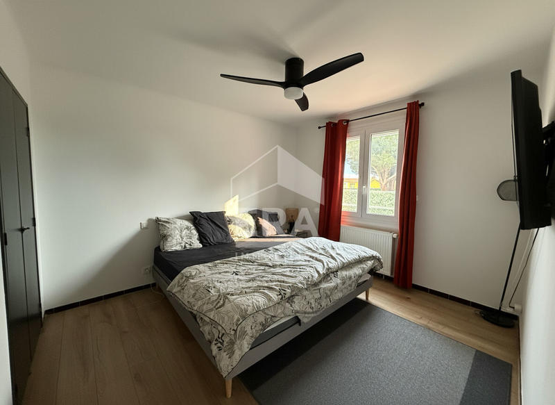 Maison - 95 m² - 5 pièces