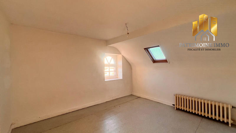 Maison - 205 m² - 9 pièces