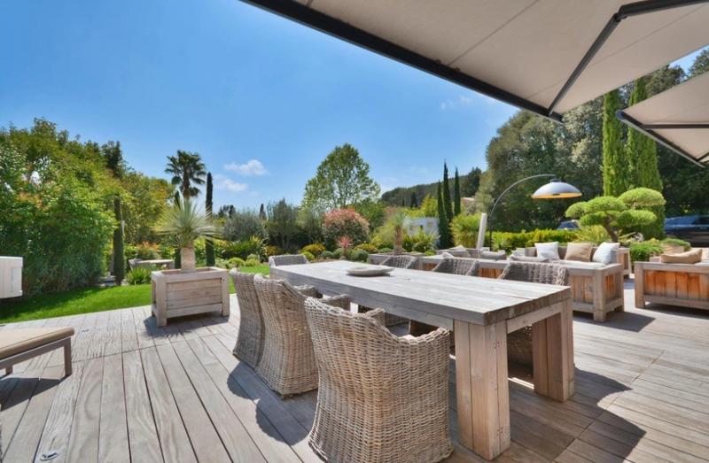 Villa - 250 m² - 7 pièces