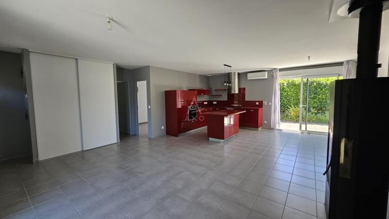 Maison - 107 m² - 6 pièces