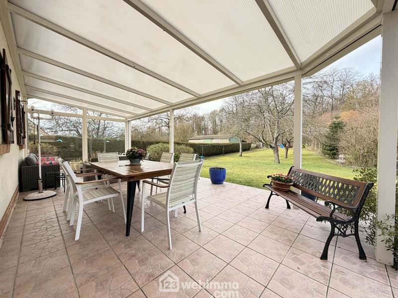 Maison - 203 m² - 9 pièces