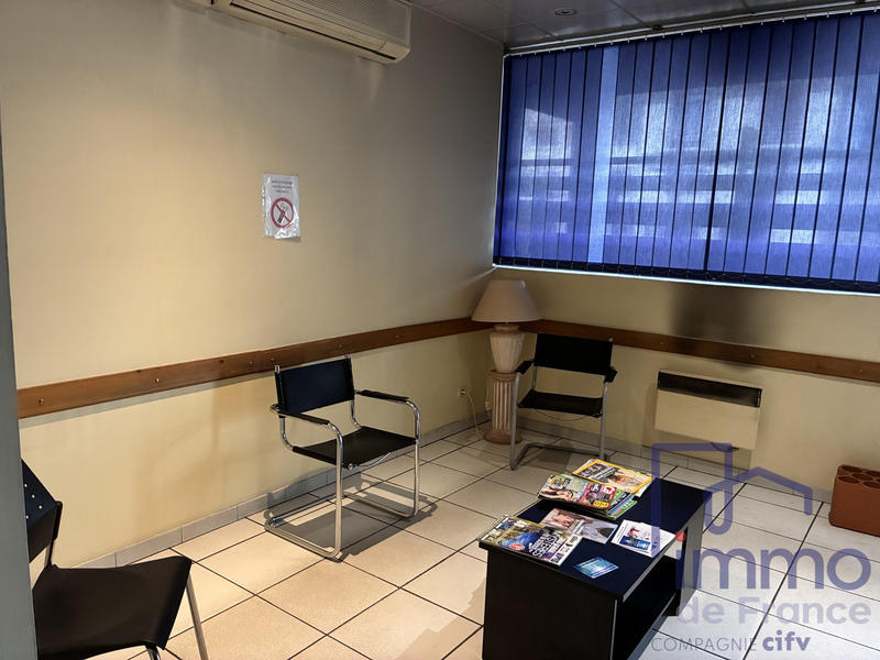 Local commercial - 120 m²