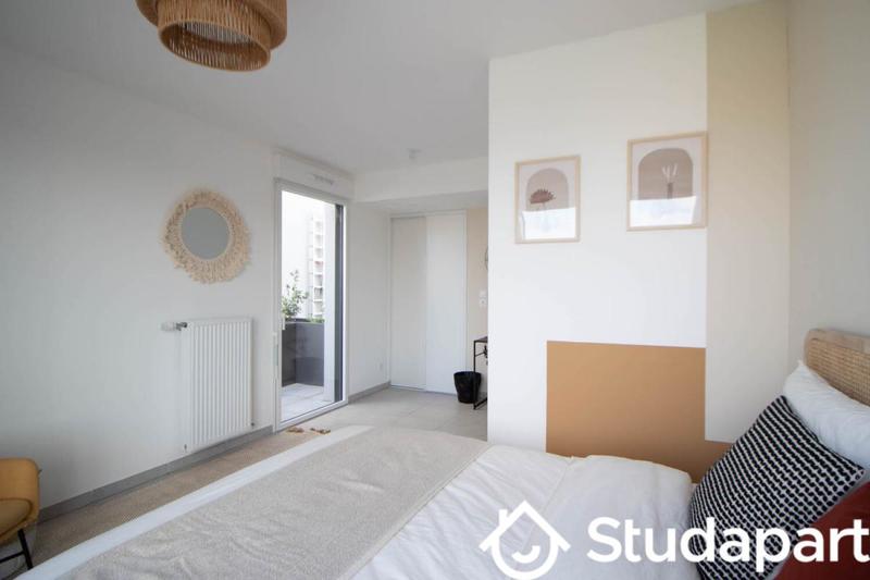 Chambre - 10 m² - 1 pièce