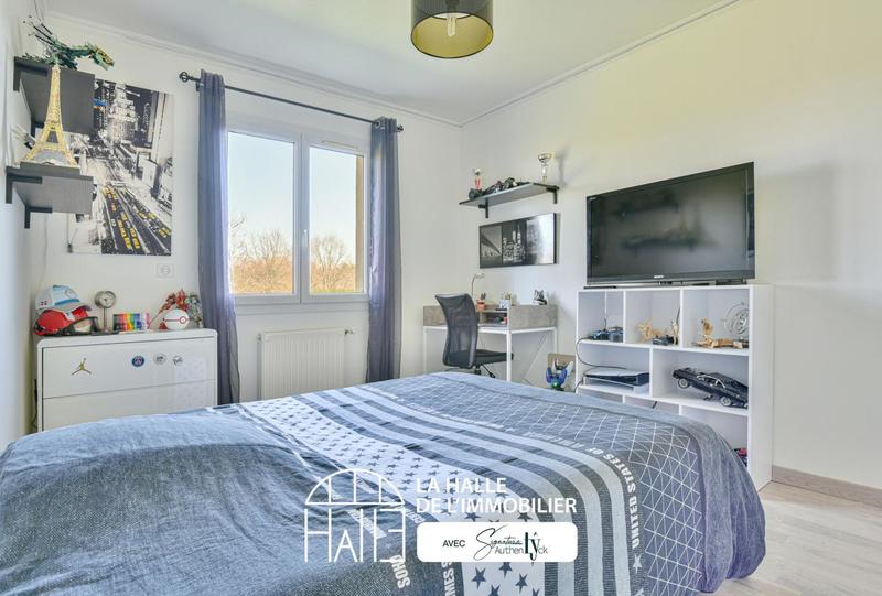 Pavillon - 140 m² - 6 pièces