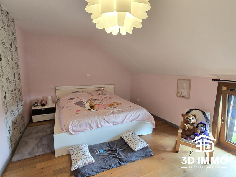 Maison - 230 m² - 7 pièces