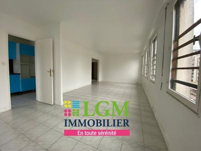 Appartement - 80 m² - 4 pièces