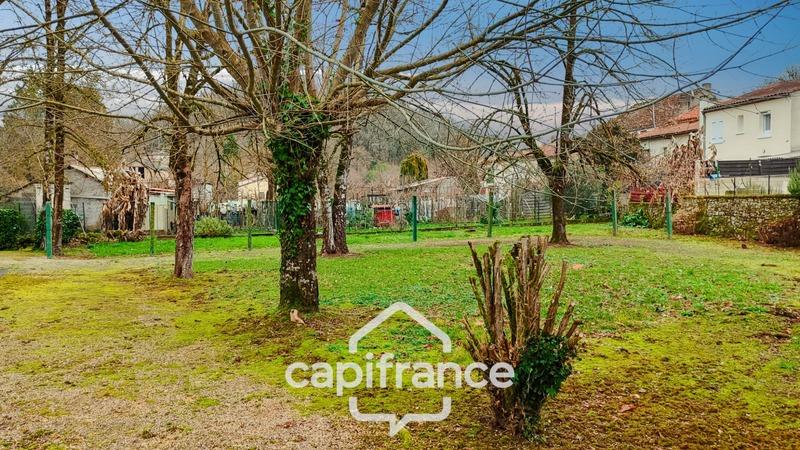 Local commercial - 378 m² - 15 pièces