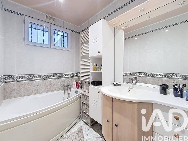 Maison - 105 m² - 6 pièces