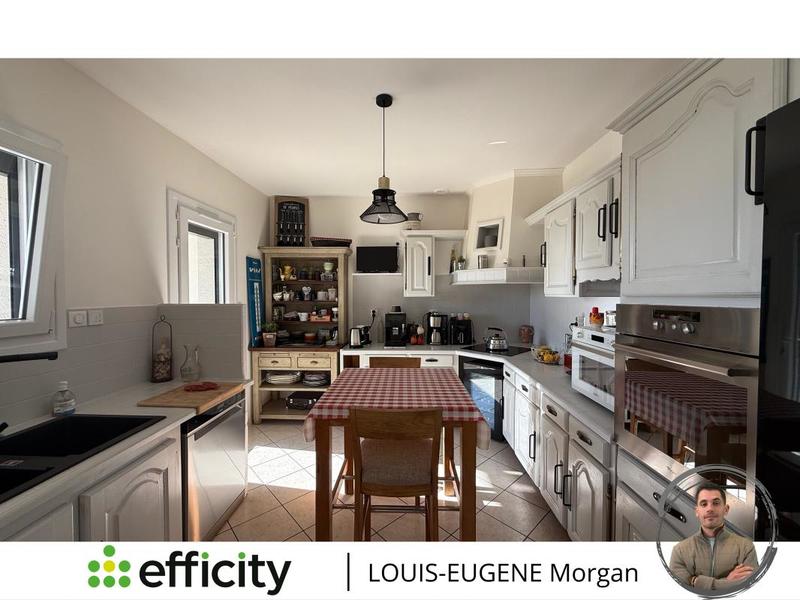 Pavillon - 162 m² - 7 pièces