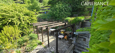 Maison - 176 m² - 9 pièces