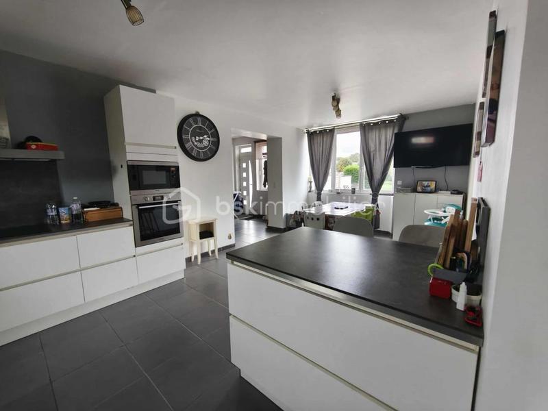 Maison - 144 m² - 6 pièces